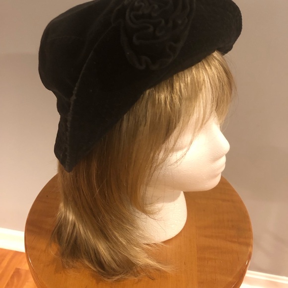 Previously Worn Black Hat - Picture 2 of 6
